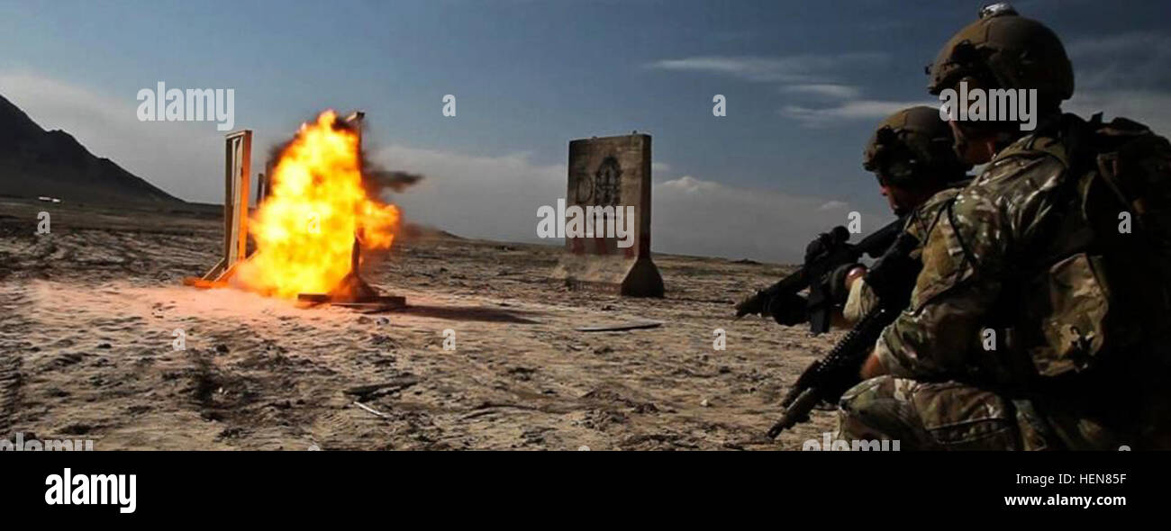 Tactical Entry Fail Tactical insertion maneuver hi-res stock photography and images - Alamy