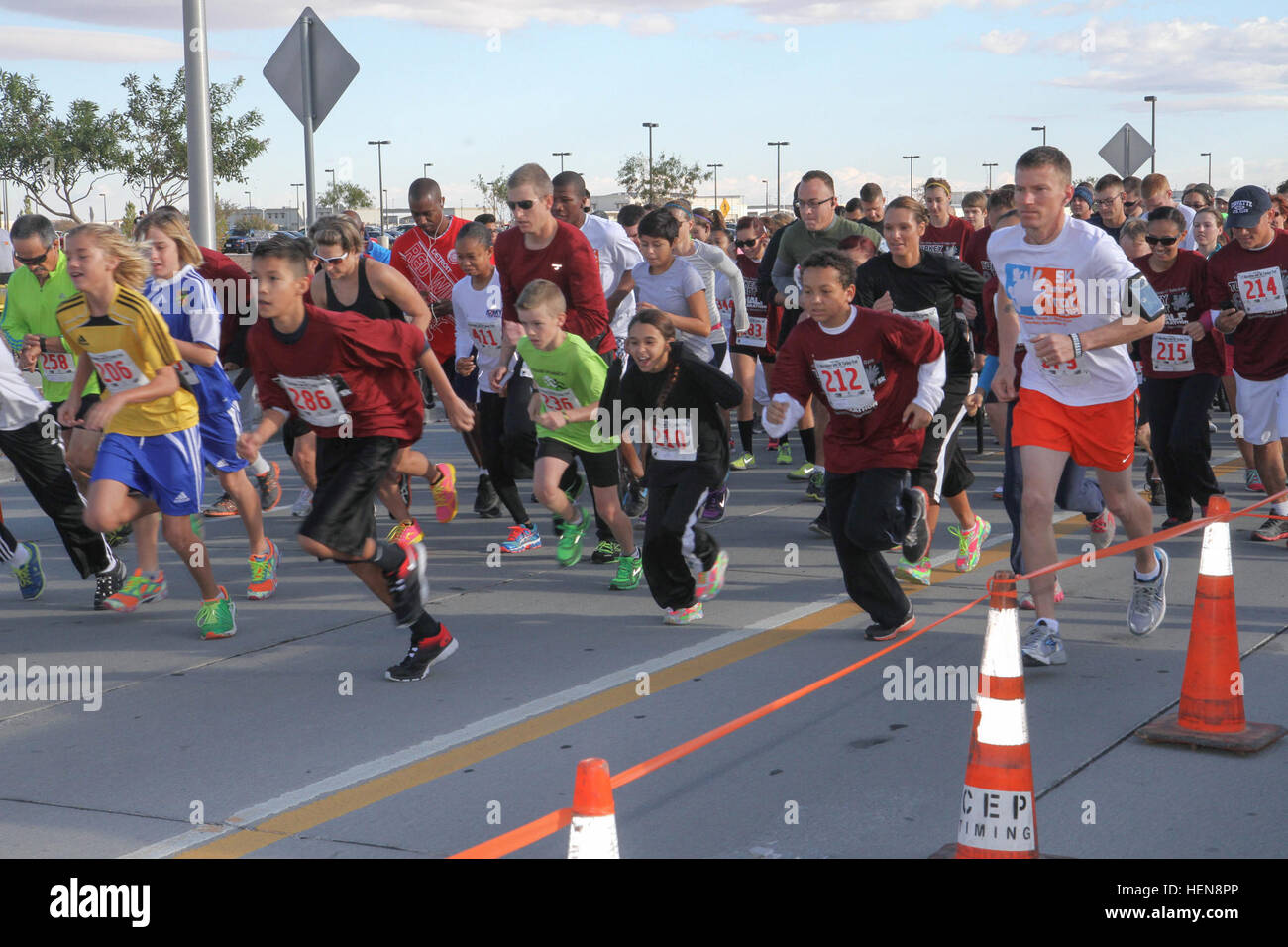 Starter pistol hires stock photography and images Alamy