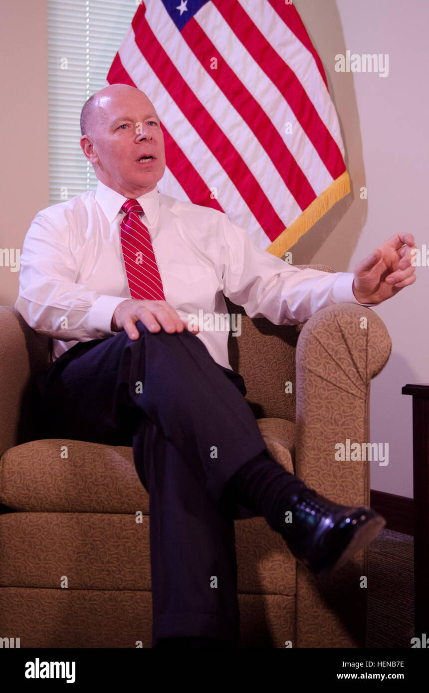 A U.S. Army Reserve Command executive officer observes the command's ...