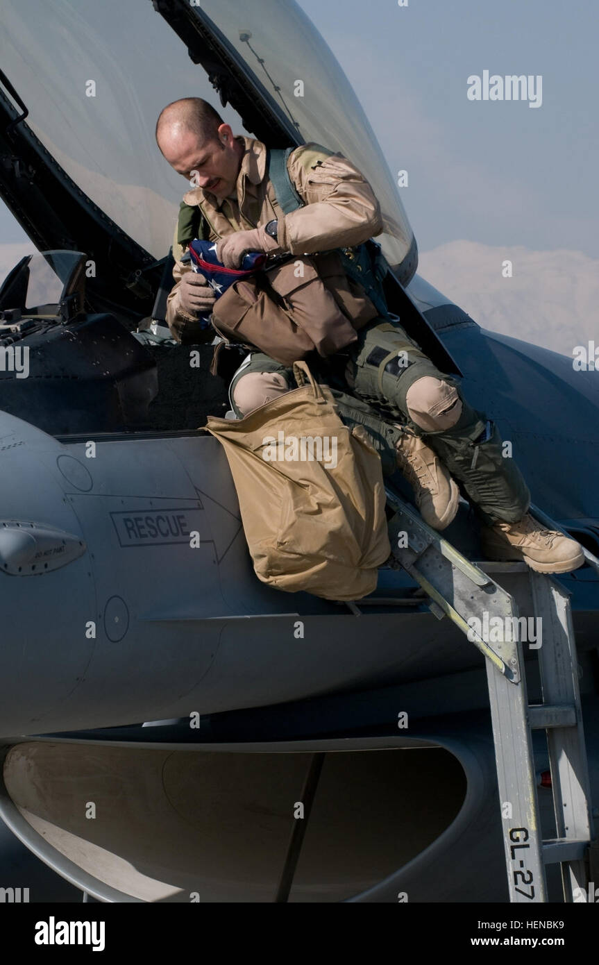 A U.S. Air Force F-16 pilot with the 93rd Expeditionary Fighter ...
