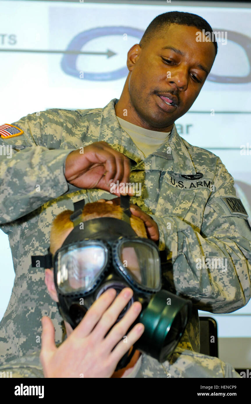 Mobilisation Mask Sgt. 1st Class Romereo Paine, Directorate of Plans, Training ...