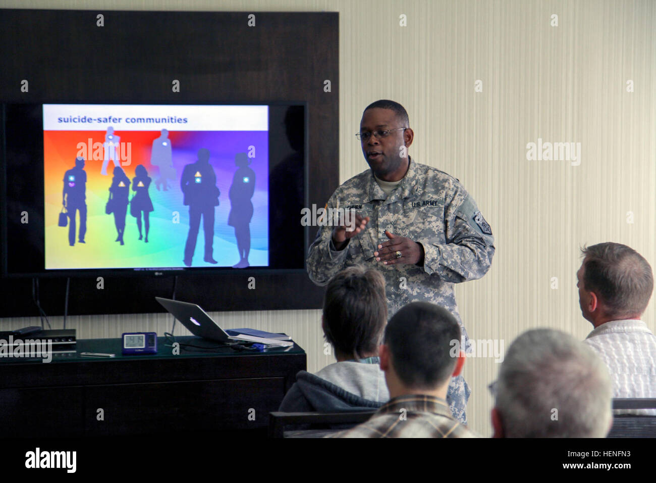Soldiers and civilians from the 200th Military Police Command attend ...