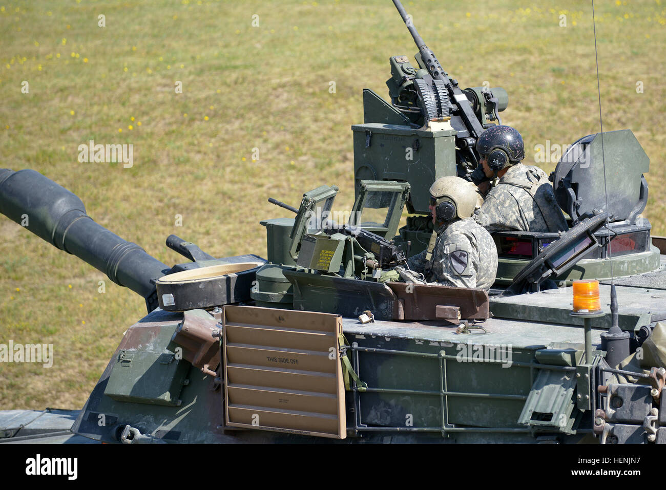 U.S. Soldiers with 2nd Battalion 5th Cavalry, 1st Brigade Combat Team ...