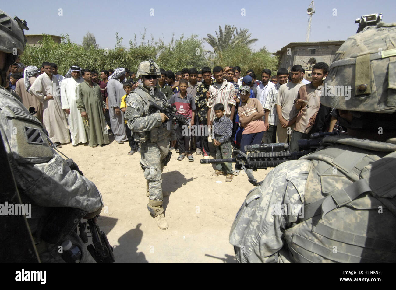 A U.S. Army Soldiers from 2nd Platoon, Baker Company, 1st Battalion/15th Infantry Regiment, 3rd