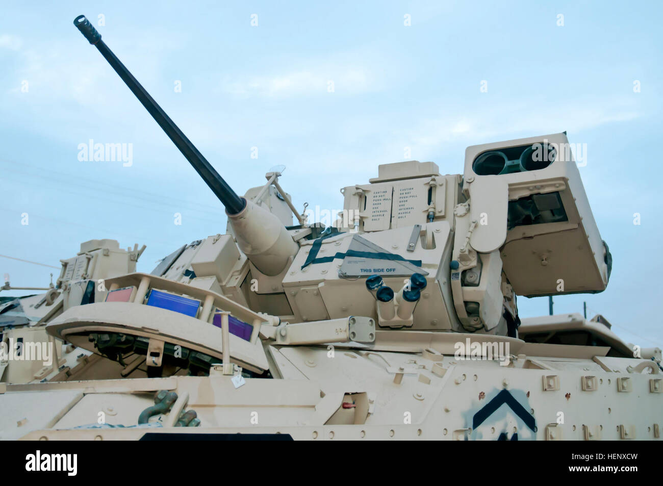 Bradley fighting vehicle system hi-res stock photography and images - Alamy