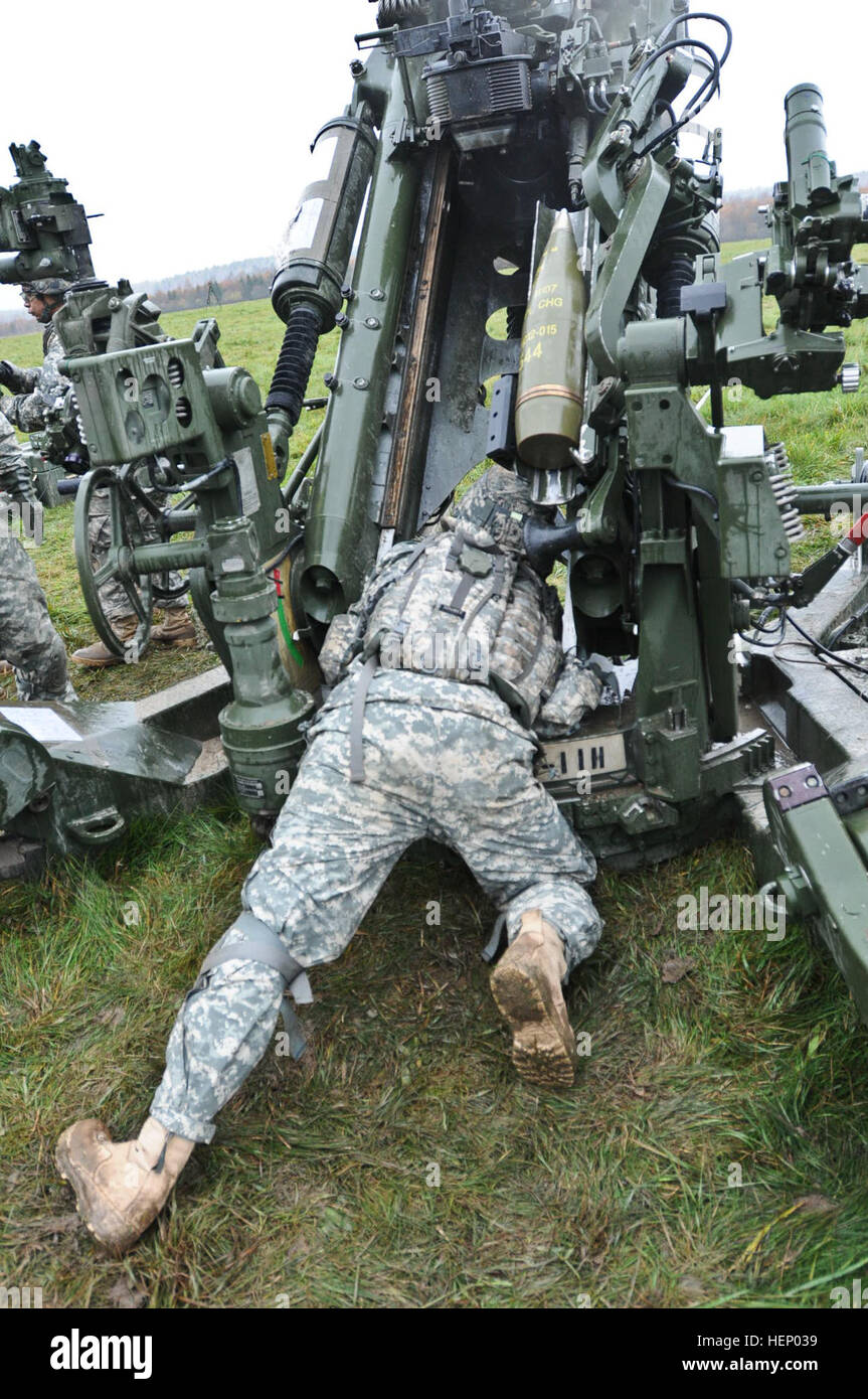 Dragoon troopers assigned to Charlie Battery, Field Artillery Squadron ...