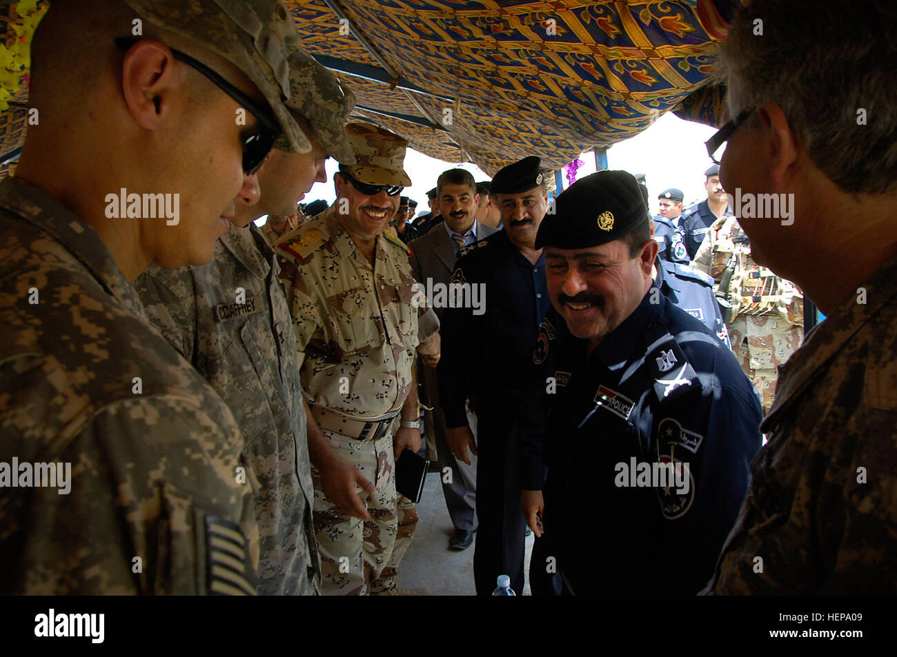 U.S. Army commanders from 25th Infantry Division greet Iraqi police ...