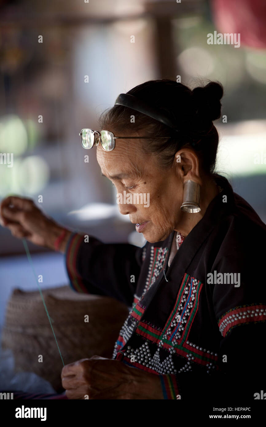 Akha hill tribe people hi-res stock photography and images - Alamy