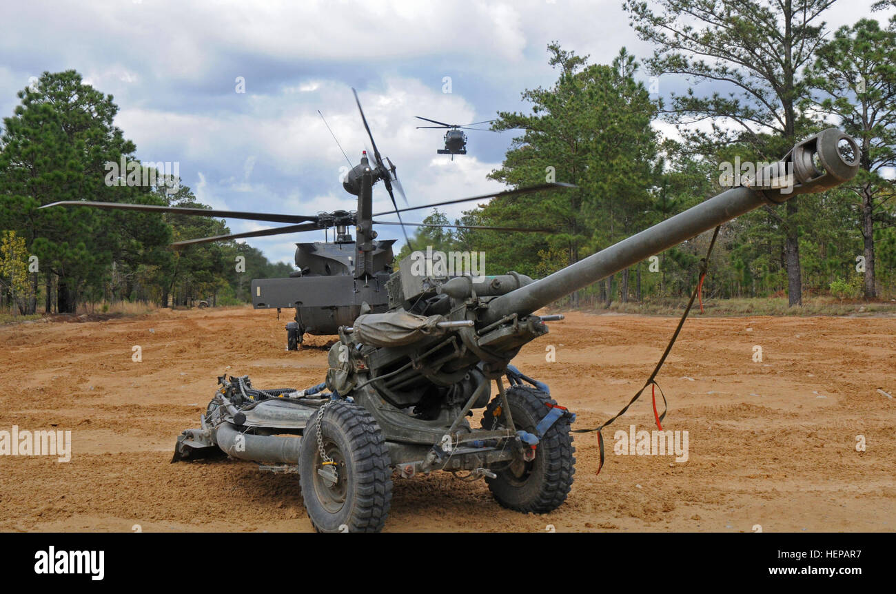 Royal artillery l118 light guns hires stock photography and images Alamy