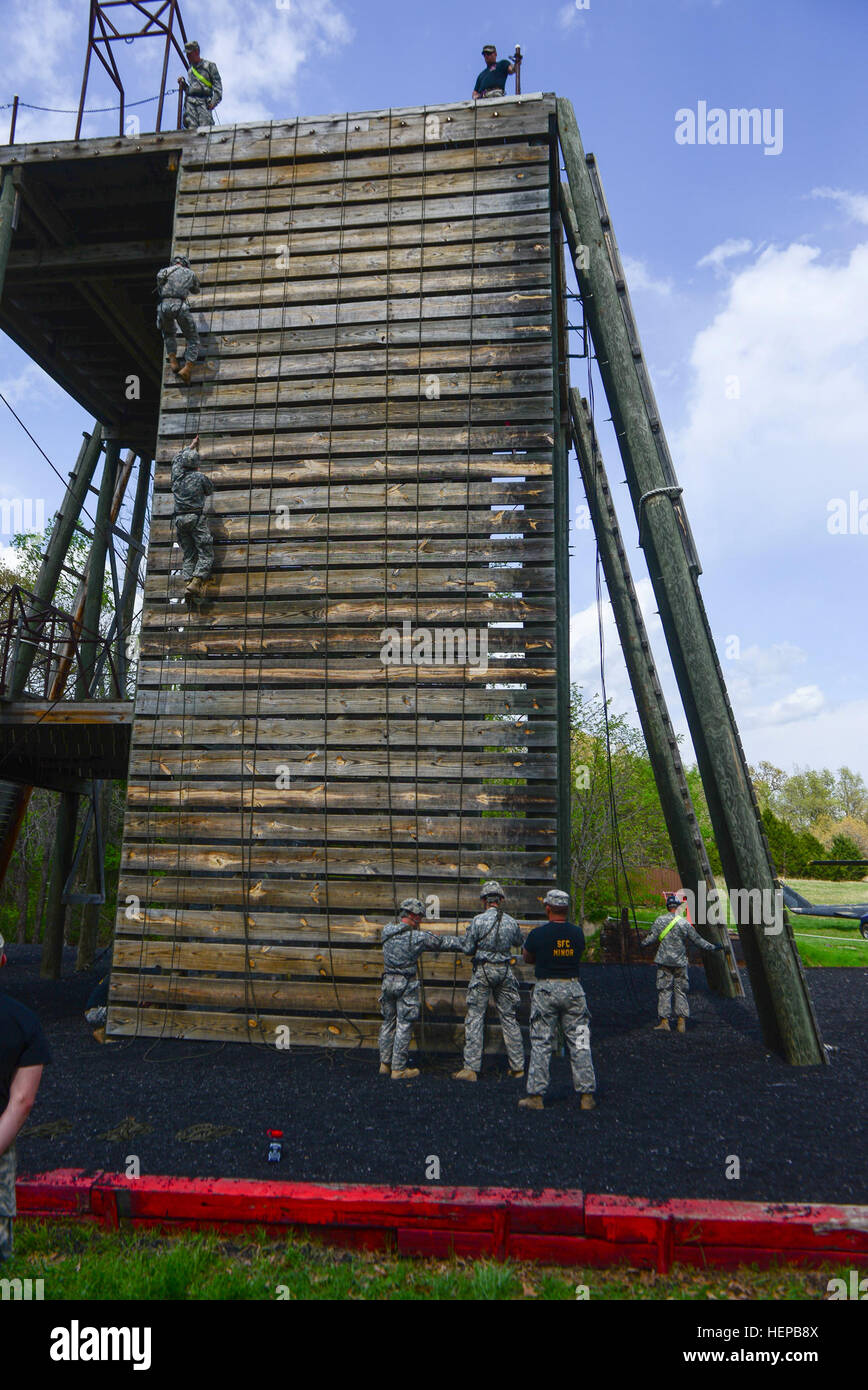 Engineers from 21st and 326th Brigade Engineer Battalions of the 101st ...