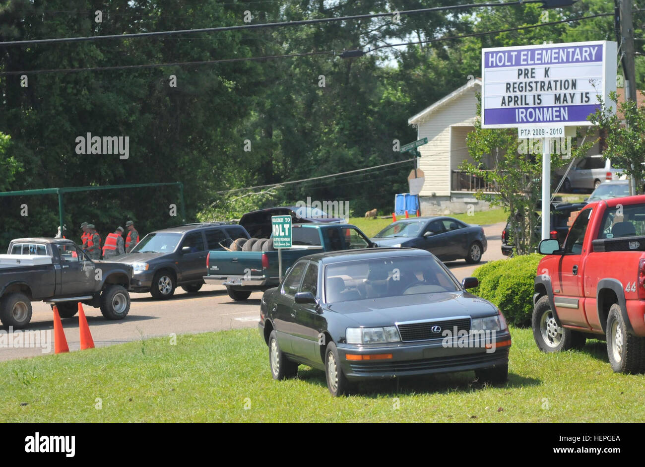 Alabama Army National Guard soldiers establish traffic control points