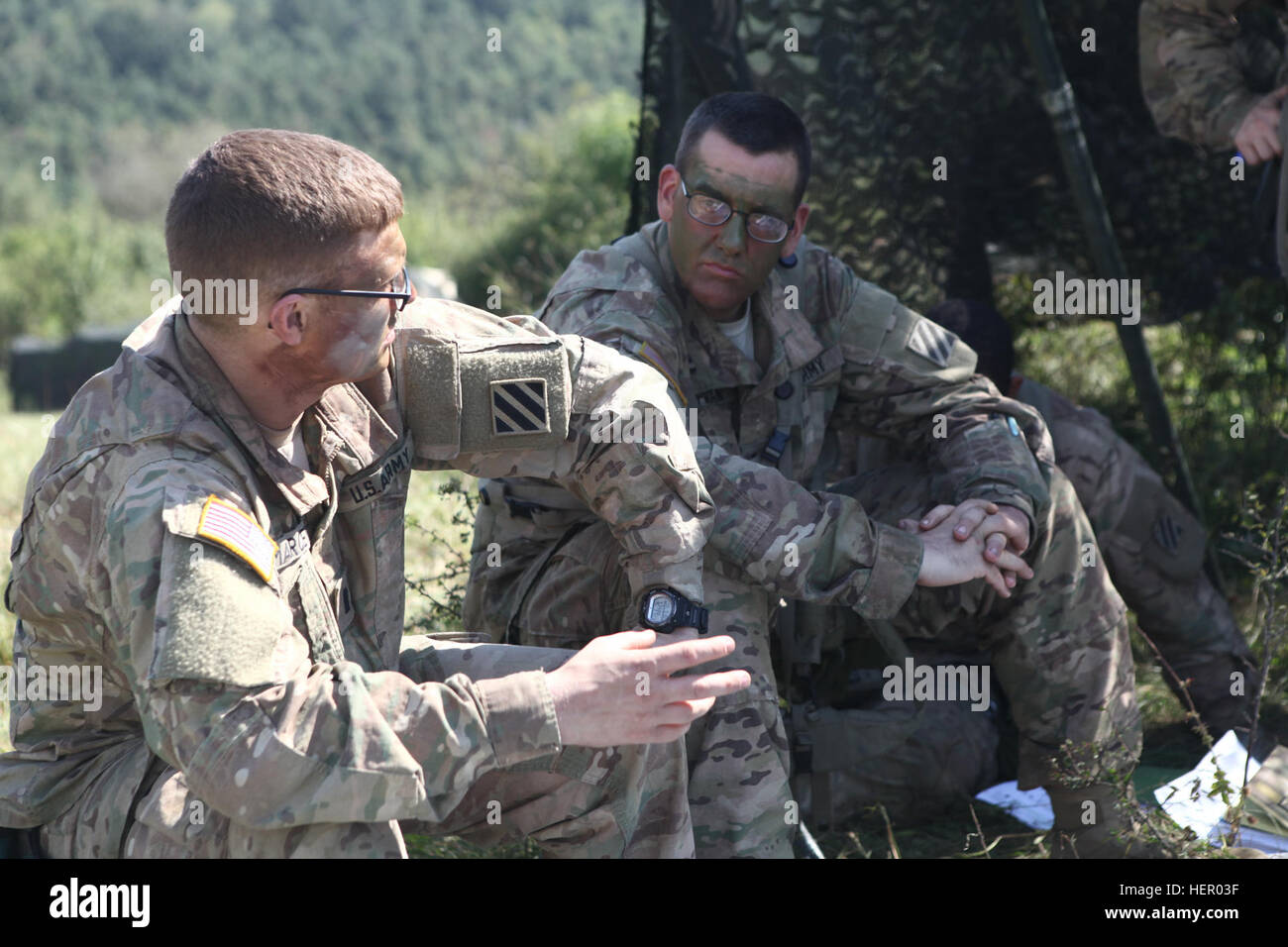 U.S Soldiers of 10th Brigade Engineer Battalion, 1st Armored Brigade conduct a tactical operations brief during exercise Combined Resolve VII at the U.S. Army’s Joint Multinational Readiness Center in Hohenfels Germany, Sept. 10, 2016. Combined Resolve VII is a 7th Army Training Command, U.S. Army Europe-directed exercise, taking place at the Grafenwoehr and Hohenfels Training Areas, Aug. 8 to Sept. 15, 2016. The exercise is designed to train the Army’s regionally allocated forces to the U.S. European Command. Combined Resolve VII includes more than 3,500 participants from 16 NATO and European Stock Photo