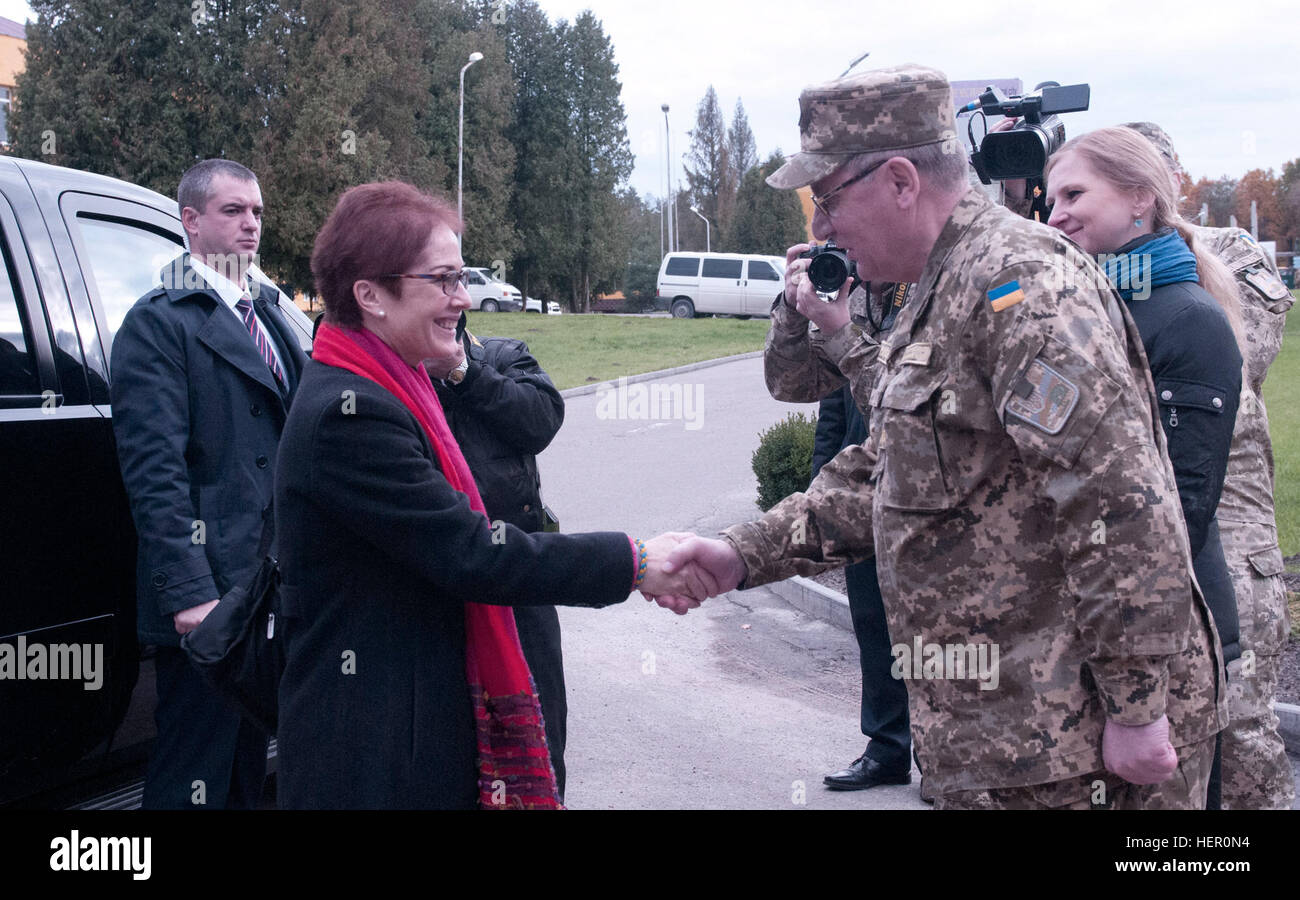 Ambassador to Ukraine Marie Yovanovitch visits the IPSC (30514817401) Stock Photo