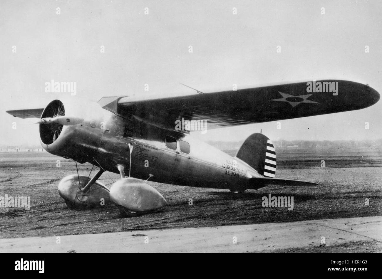 Cargo aircraft performance Black and White Stock Photos & Images - Alamy