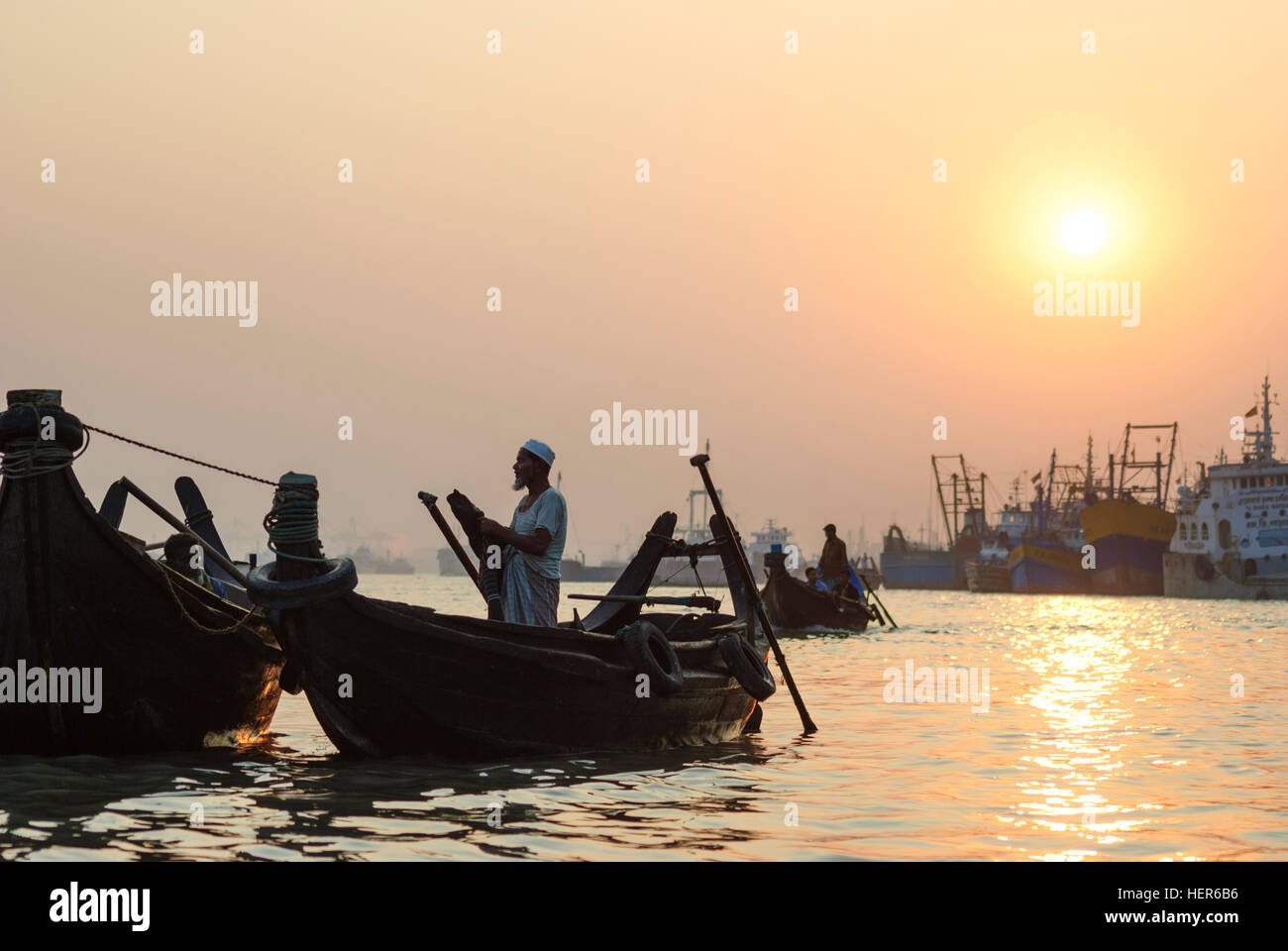 Chittagong: Port on the Karnaphuli River, boats, Chittagong Division ...