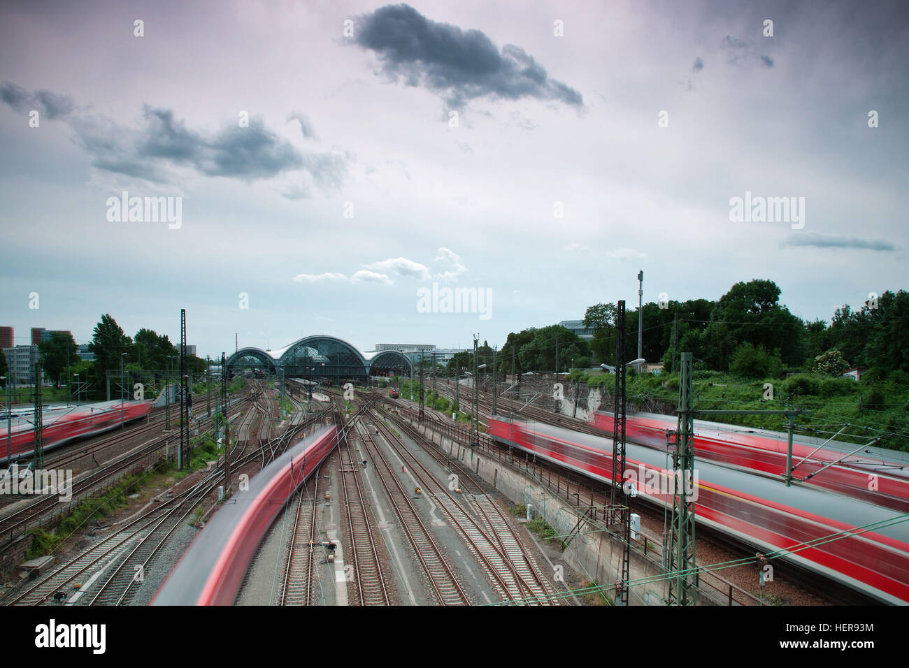 Dresden, Einfahrt Hauptbahnhof, Züge Stock Photo