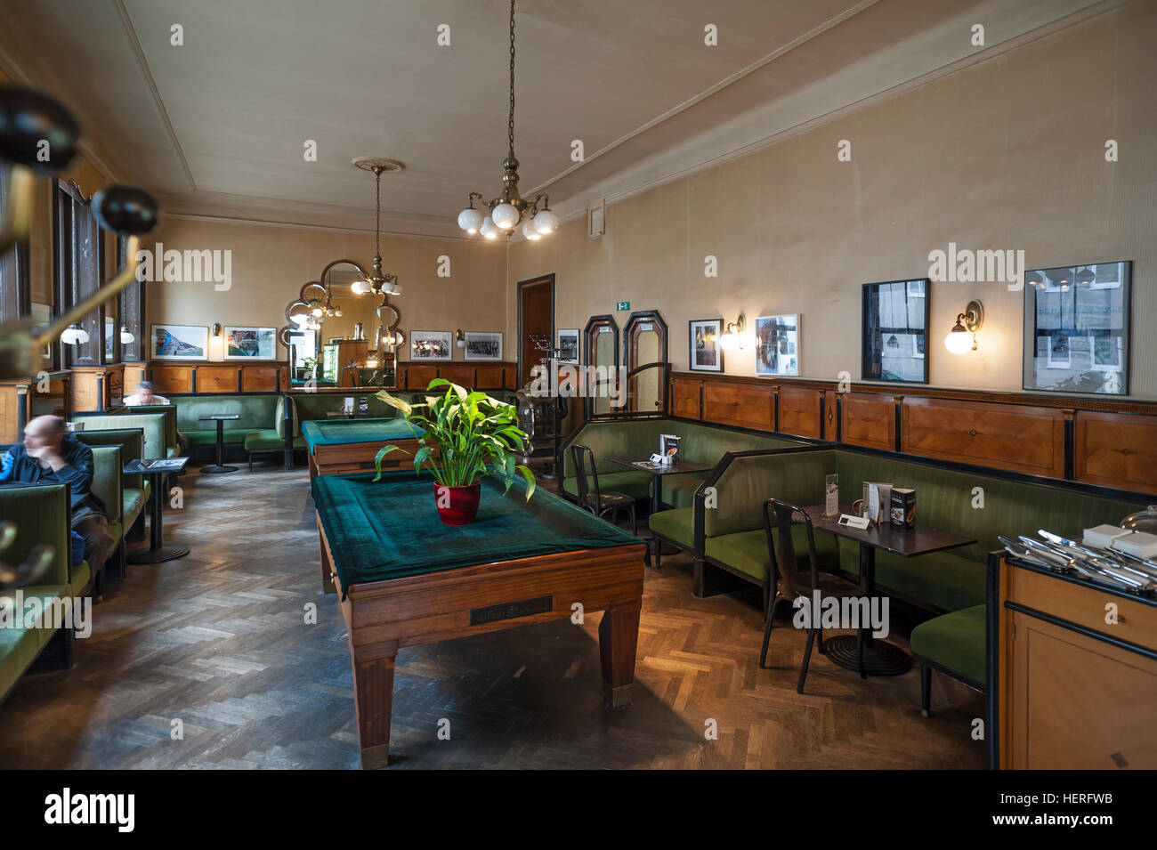 Café Goldegg, Viennese coffee house, with pool tables, opened in 1910, Argentinierstraße 49, Vienna, Austria Stock Photo