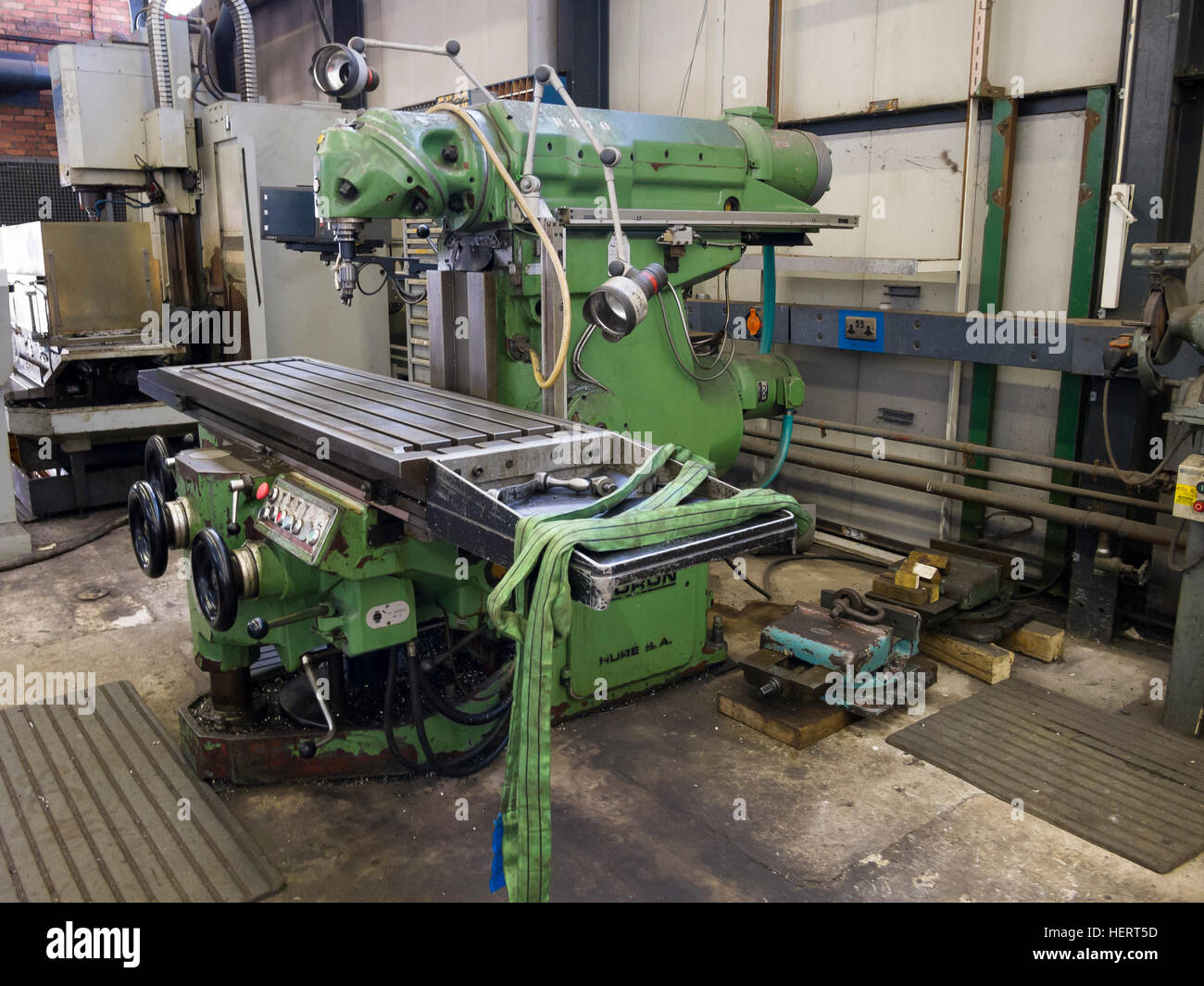 heavy engineering workshop precision milling machine Stock Photo