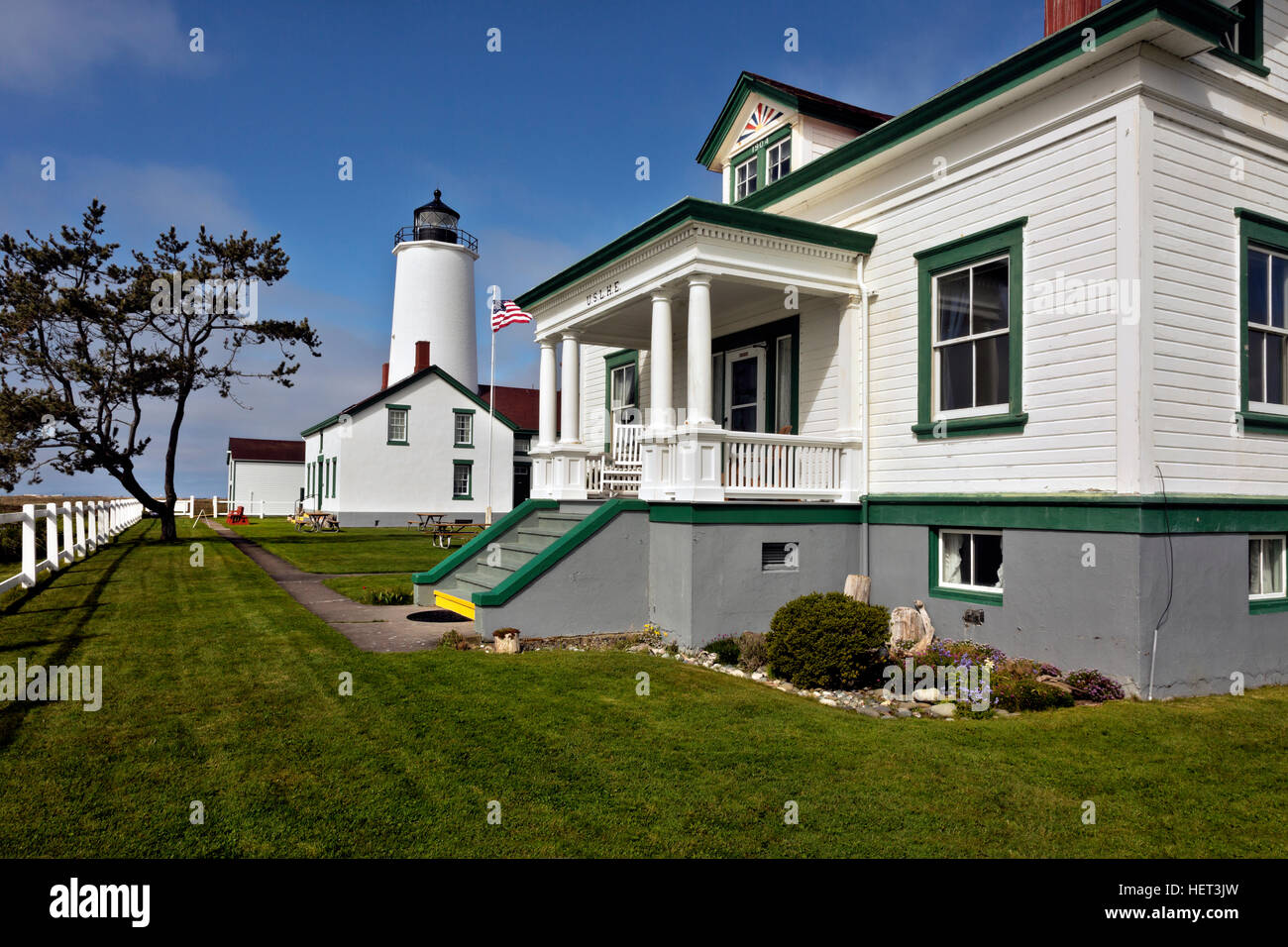 Washington New Dungeness Lighthouse And Keepers House On The