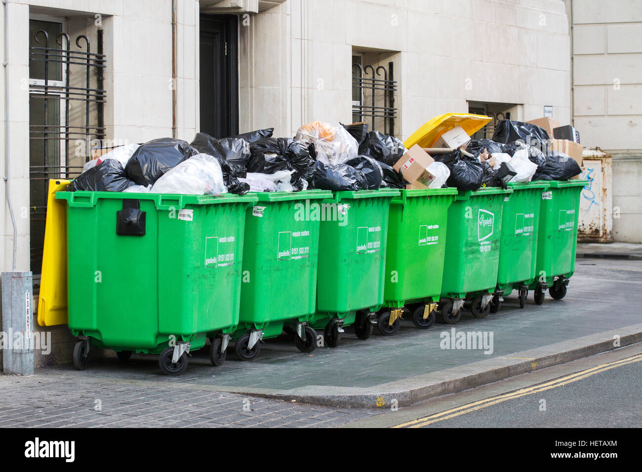 Big Bins Stock Photos & Big Bins Stock Images Alamy