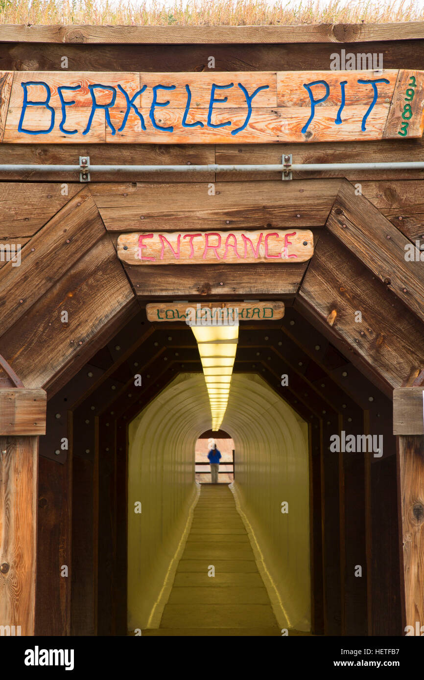 Pit entrance hires stock photography and images Alamy