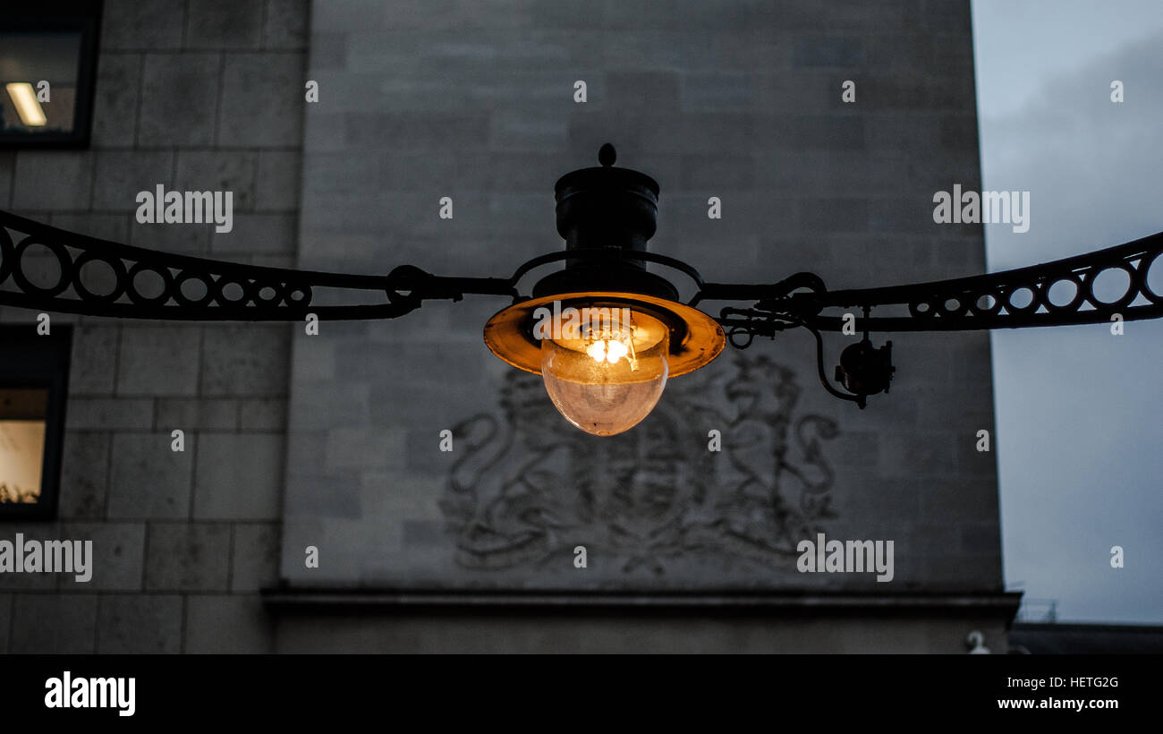 Street lamp at night hi-res stock photography and images - Alamy