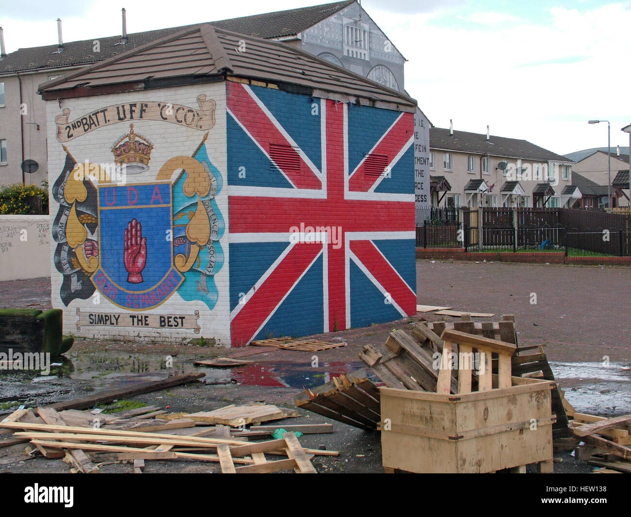 Shankill Road Mural -2nd Batt UFF UDA Simply The Best, West Belfast, Northern Ireland, UK Stock Photo