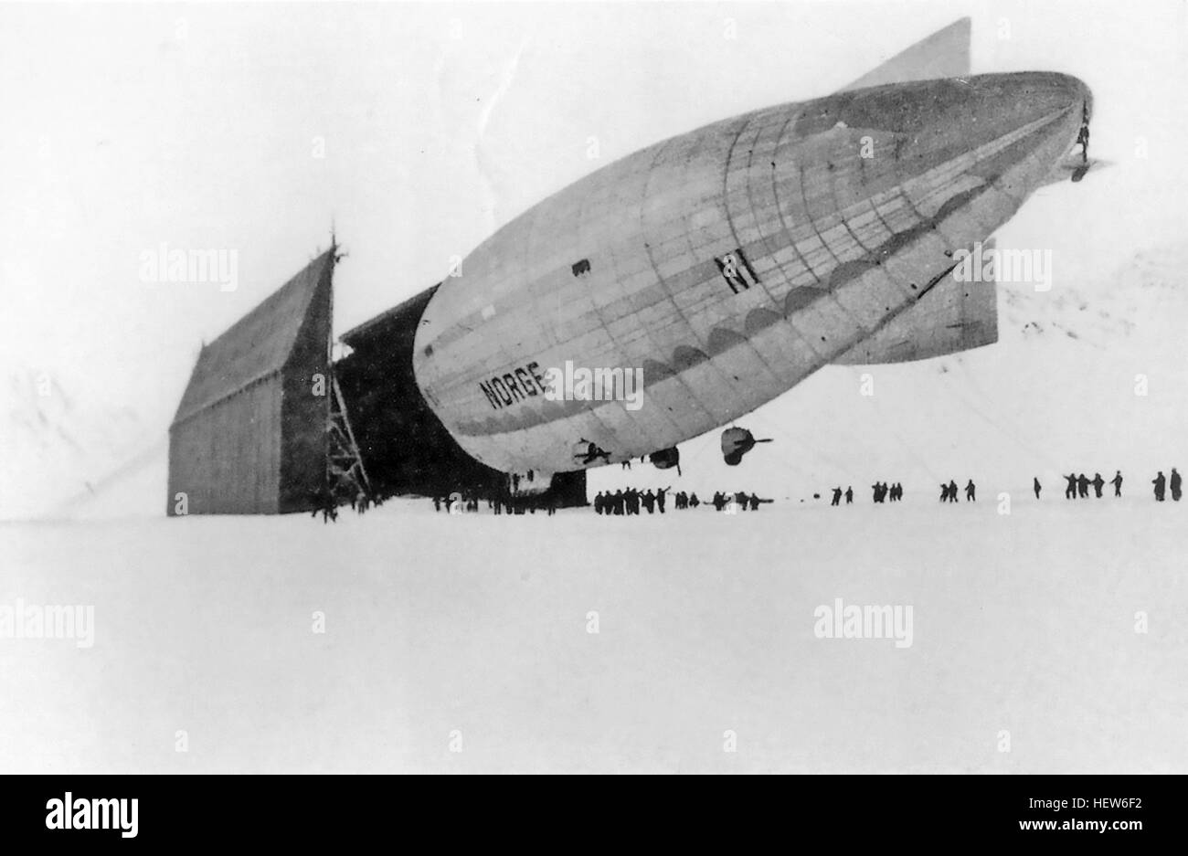 NORGE AIRSHIP entering it's hanger at Ny-Alesund, Svalbard, on 7 May 1926, the last stopping point before reaching the Pole on 12 May, 1926. Photo: NLN Stock Photo
