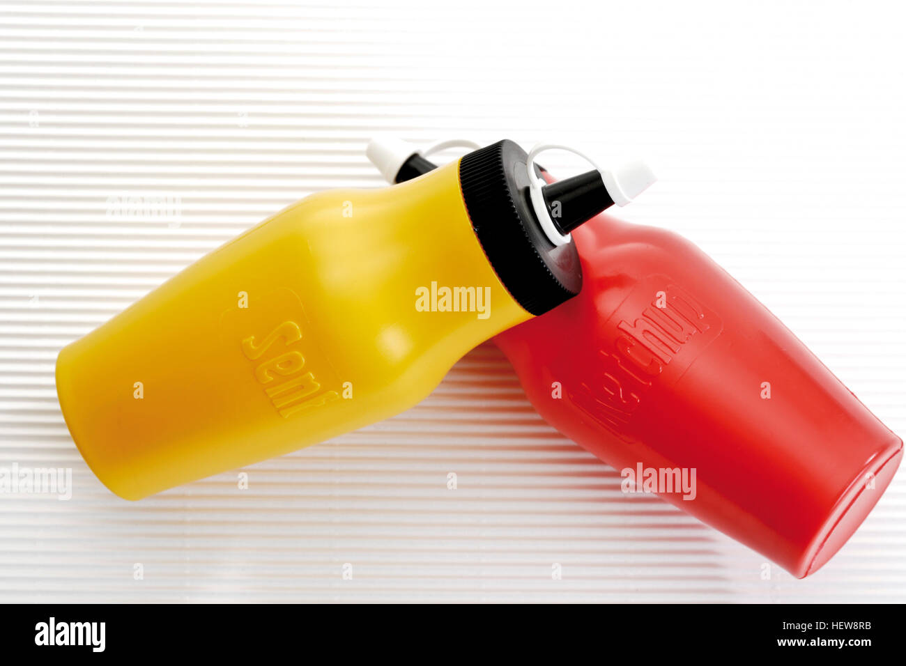 Plastic bottles, mustard and ketchup, condiments Stock Photo Alamy