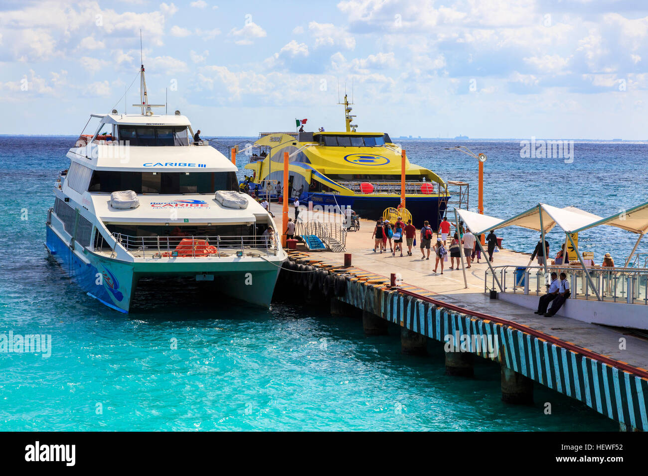 Ferries at the pier at Playa Del Carmen, Riviera Mya, Mexico. Ferries sail  to Cozumel Stock Photo - Alamy