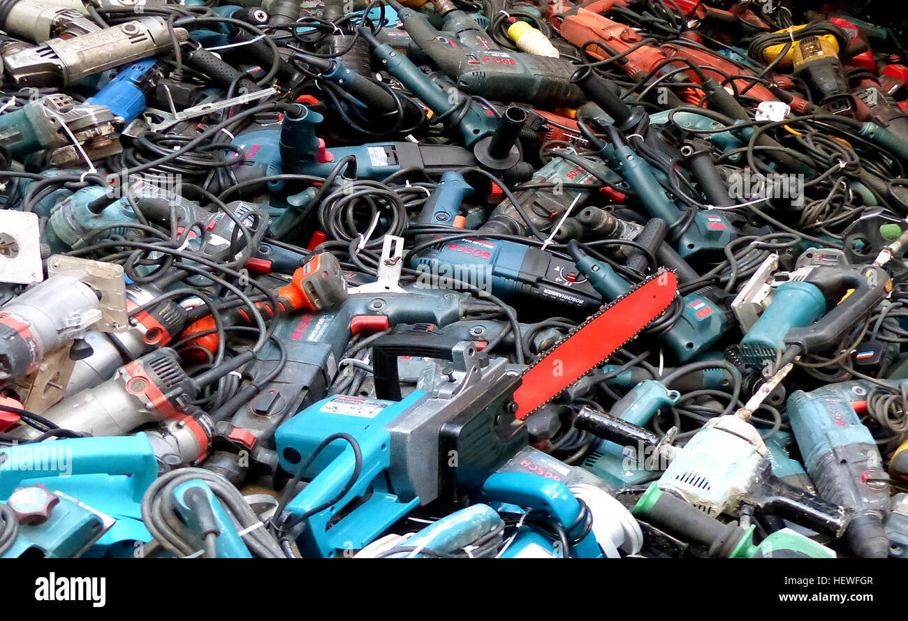 Enjoy an authentic Hong Kong market experience in the working-class