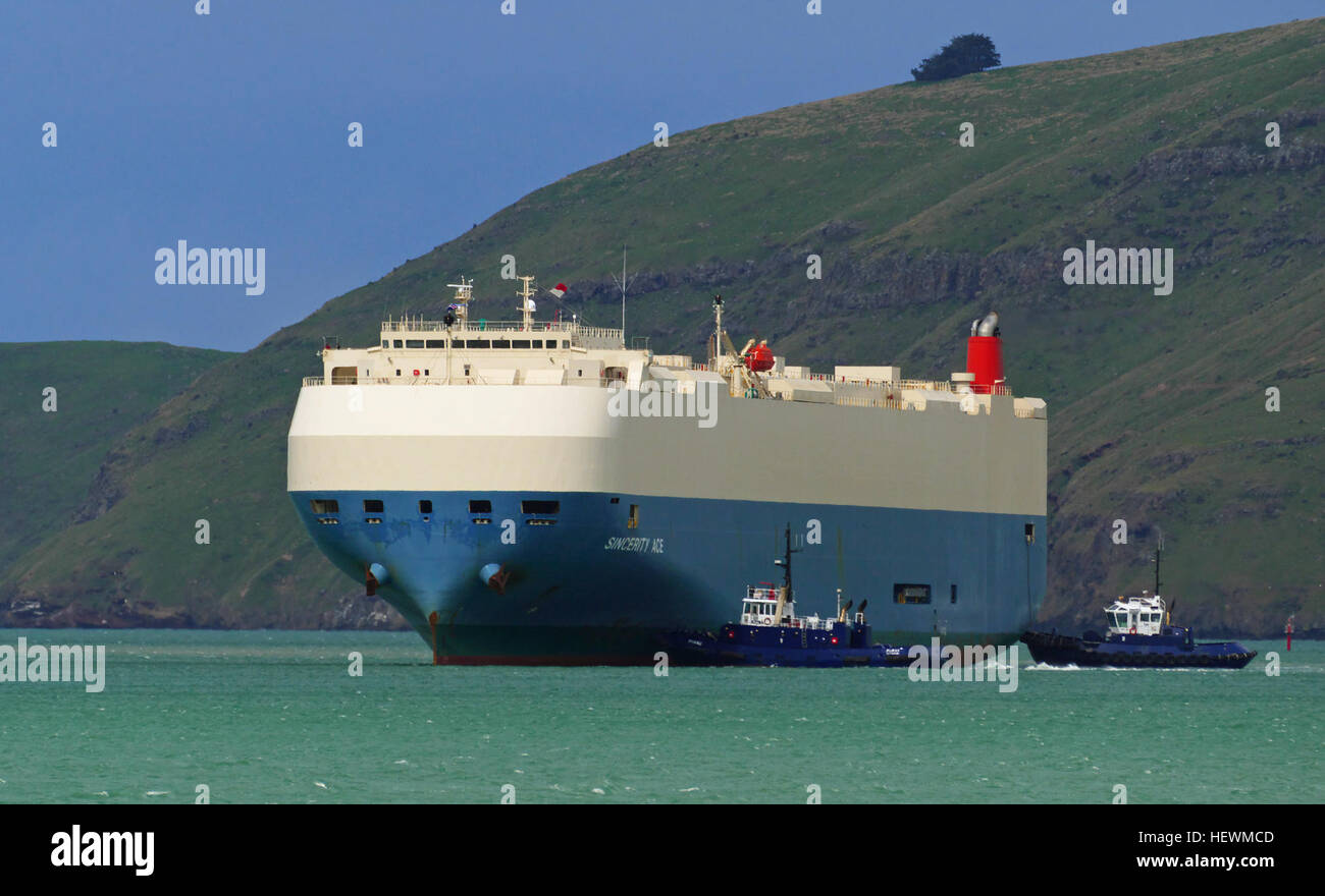 The vessel Sincerity Ace, flagged in Panama, is a cargo ship with a ...