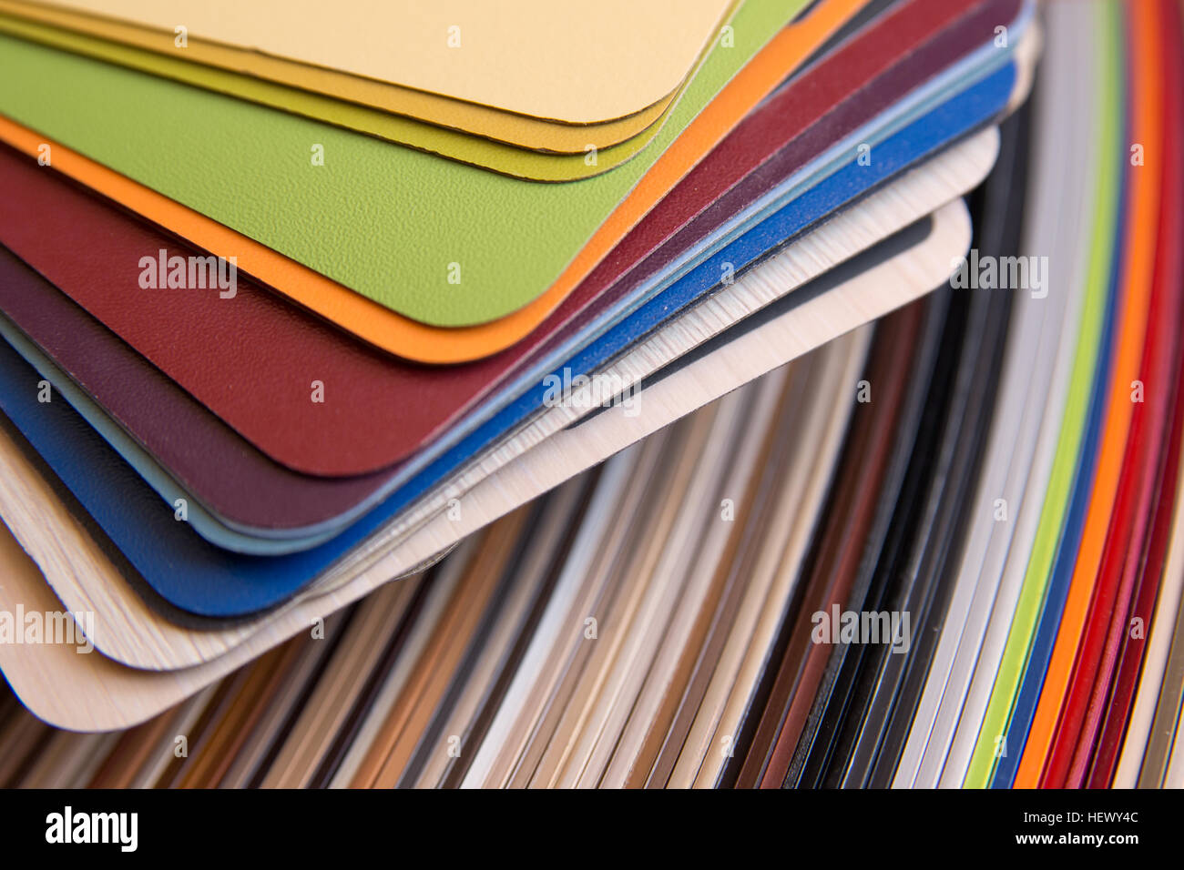 Examples of veneer for laminating plywood, which is material for