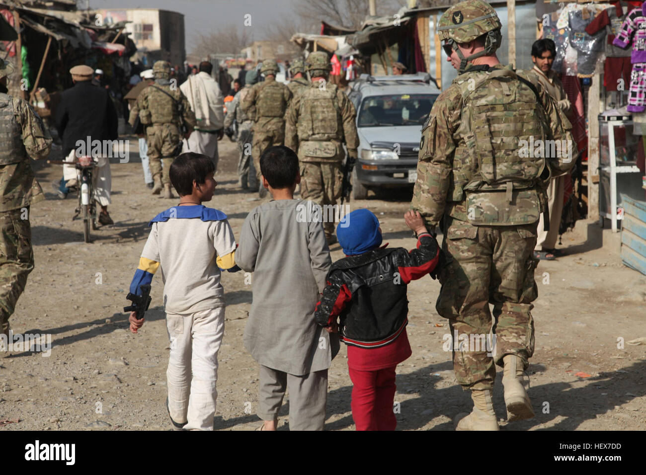 PARWAN PROVINCE, Afghanistan U.S. Army 1st Lt. Tim Halbur of Carroll