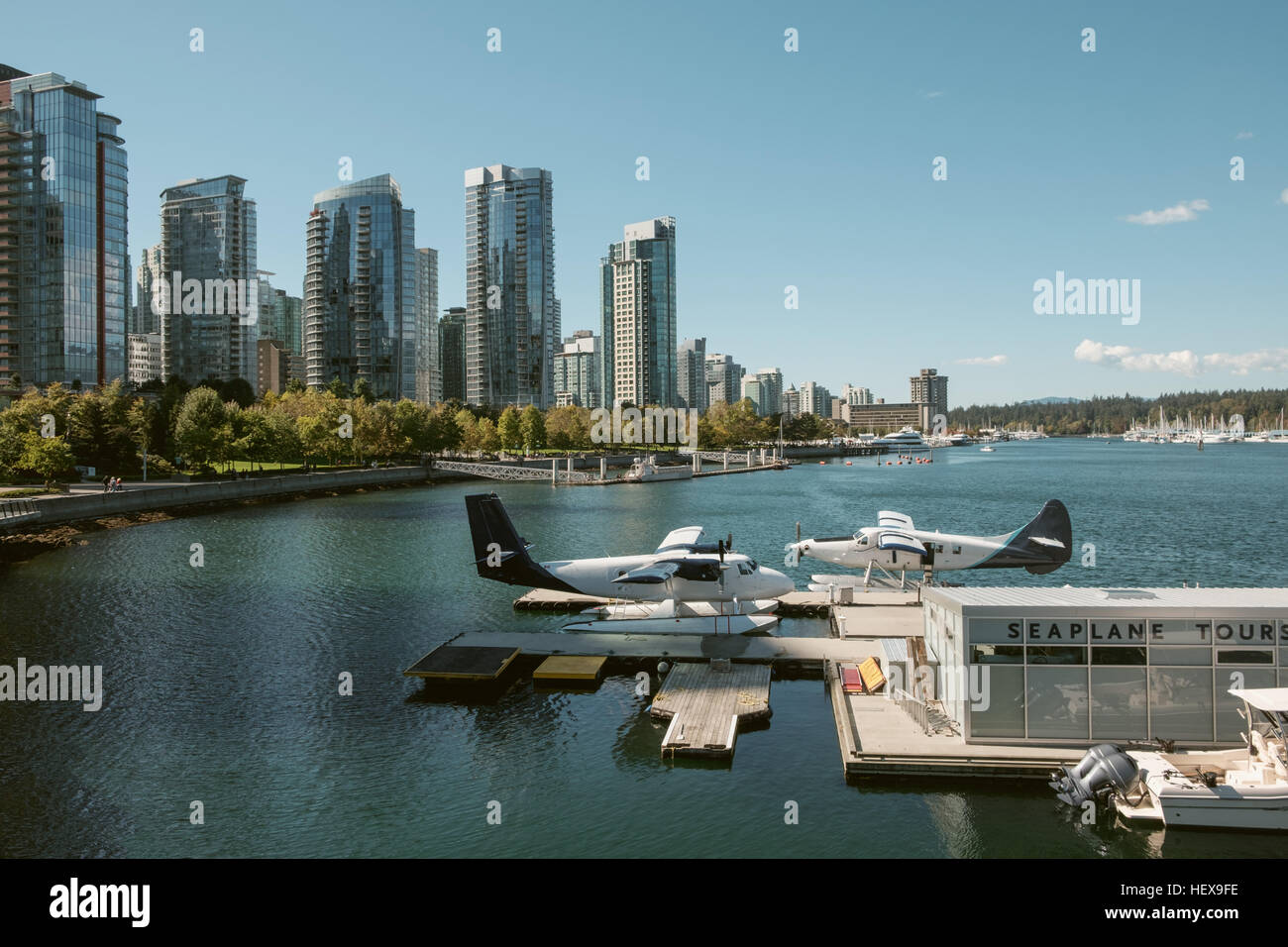 Sea plane and skyline, Vancouver, British Columbia, Canada Stock Photo
