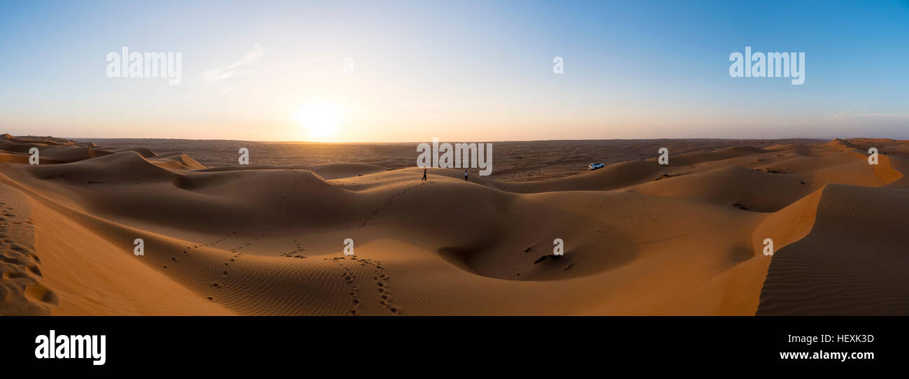 Oman, Al Raka, dunes in Rimal Al Wahiba desert at sunset Stock Photo ...
