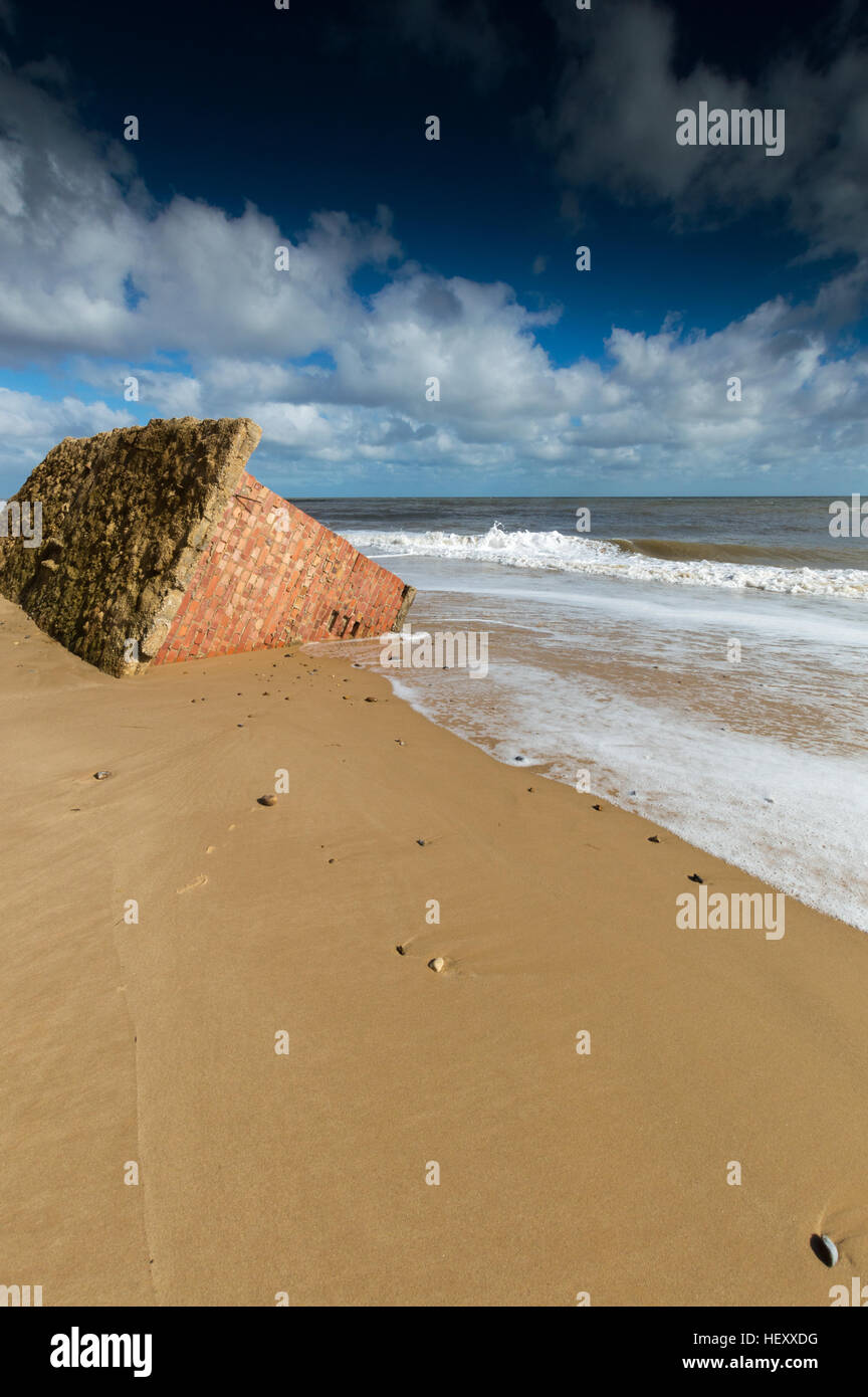 Sand sinking hires stock photography and images Alamy