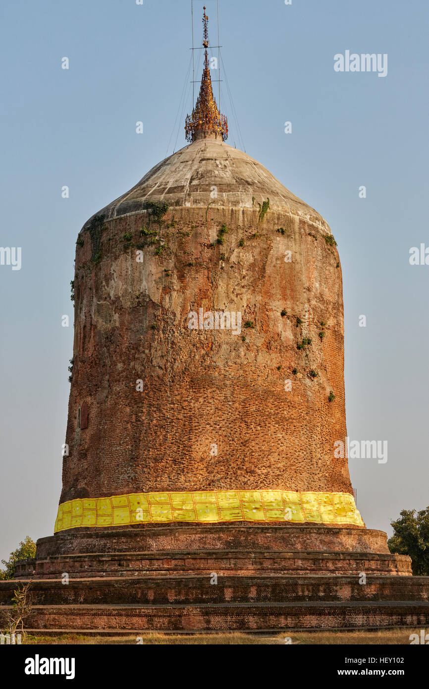 Baw baw gyi pagoda hires stock photography and images Alamy