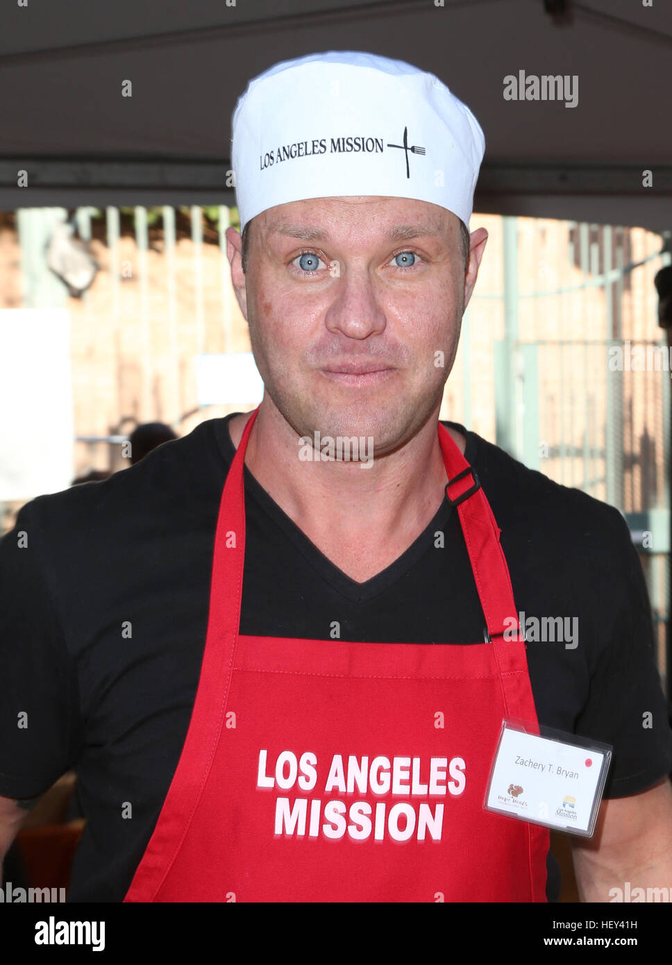 Los Angeles Mission Thanksgiving Meal For The Homeless Featuring
