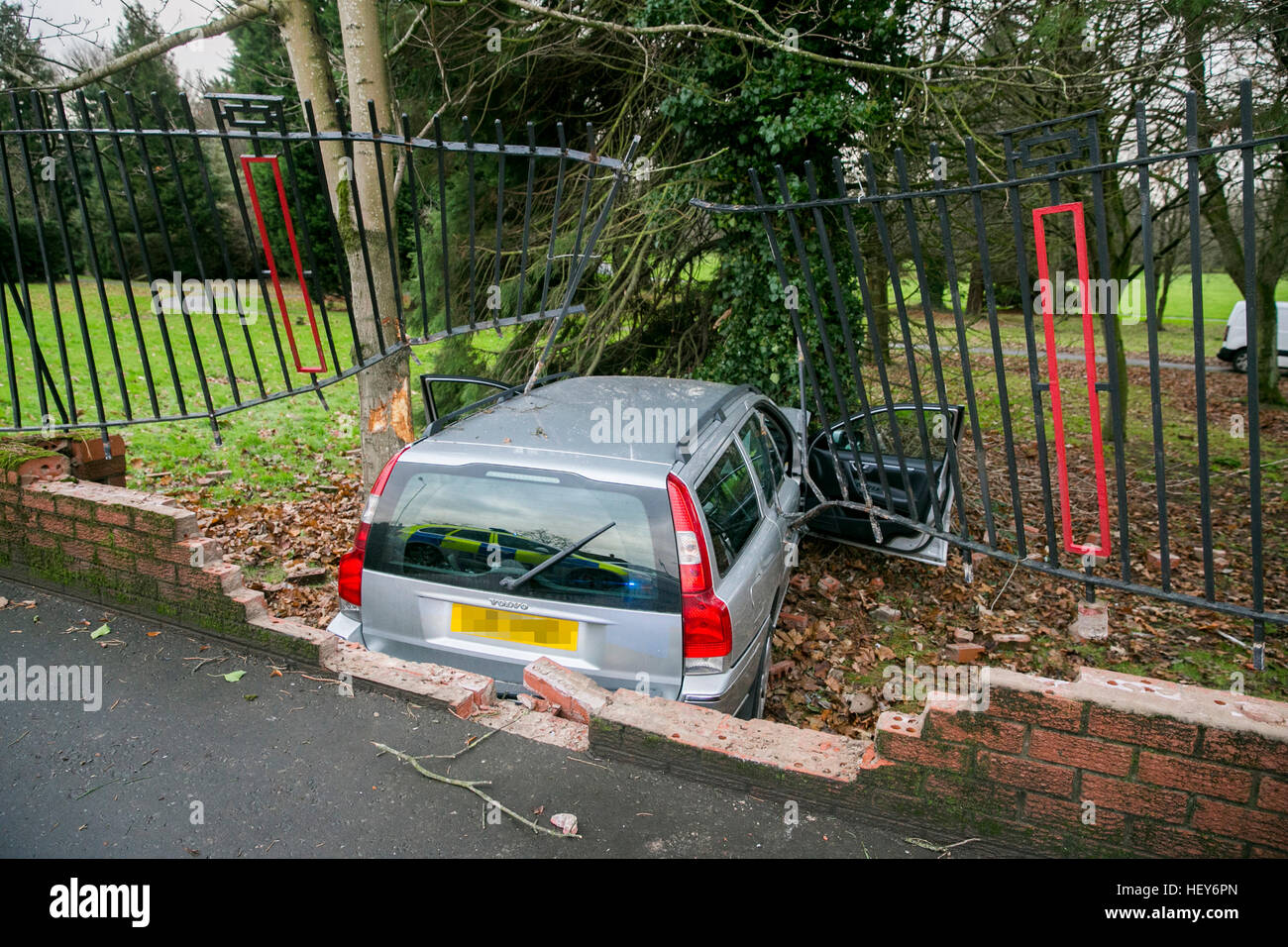 EDITOR'S NOTE: NUMBER PLATE PIXELATED BY THE PICTURE DESK A motorist ...