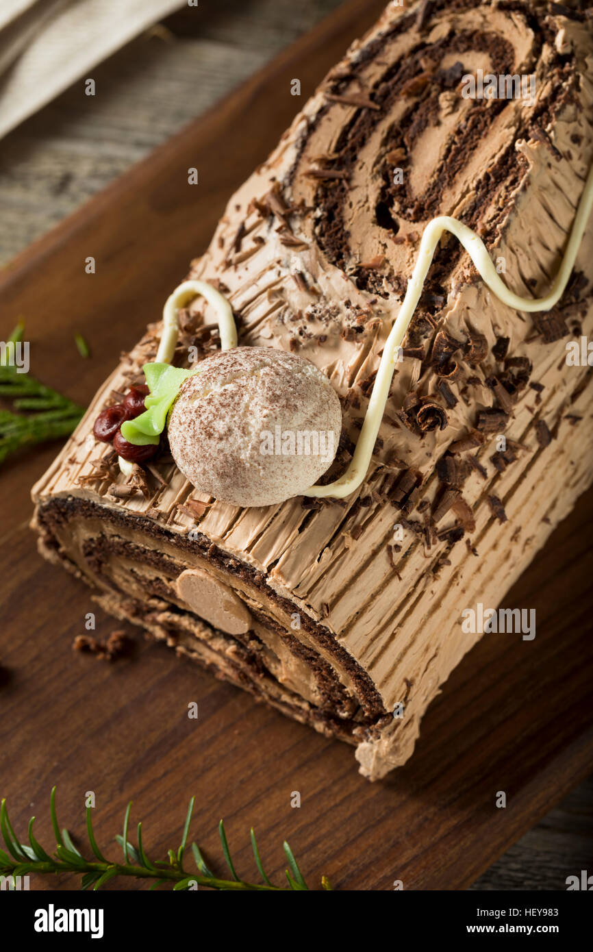 Festive christmas chocolate log dessert hires stock photography and images Alamy