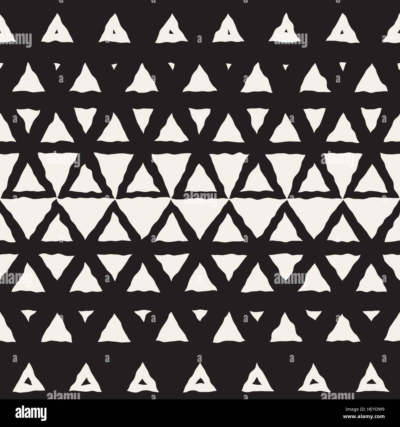 Vector Seamless Black And White Hand Drawn Triangle Halftone Pattern ...