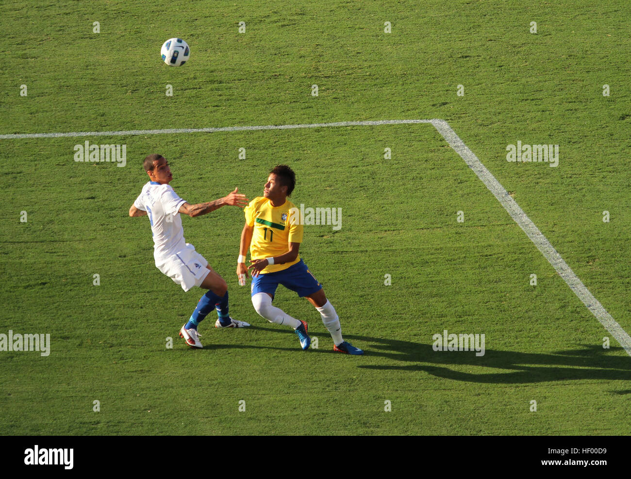 Neymar applying a overhead dribble on an opponent Stock Photo