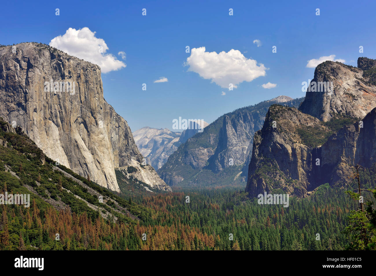 View of the Yosemite Valley, granite cliffs, El Capitan, Half Dome, mountains, Yosemite National Park, California, USA Stock Photo