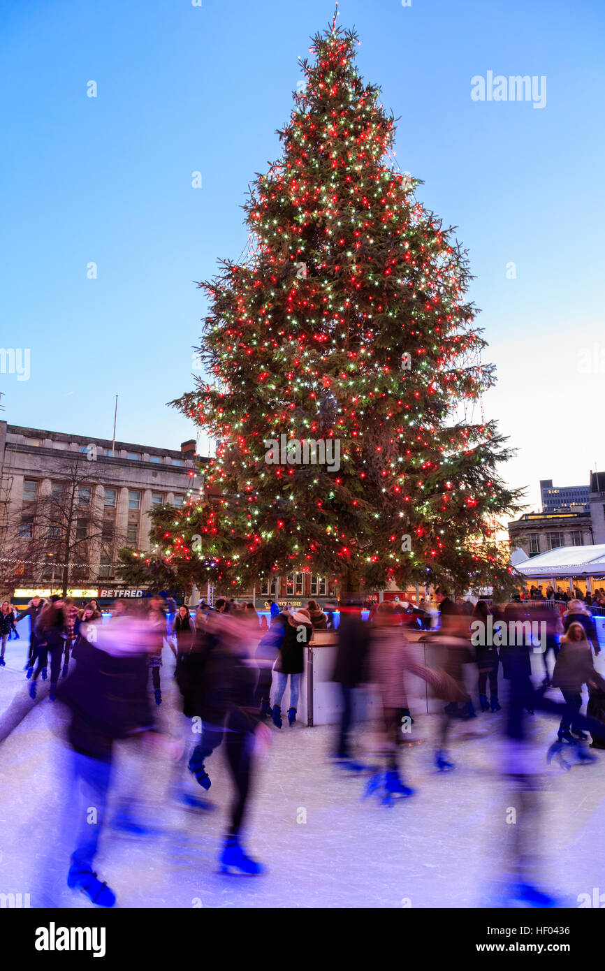 Nottingham ice rink hires stock photography and images Alamy