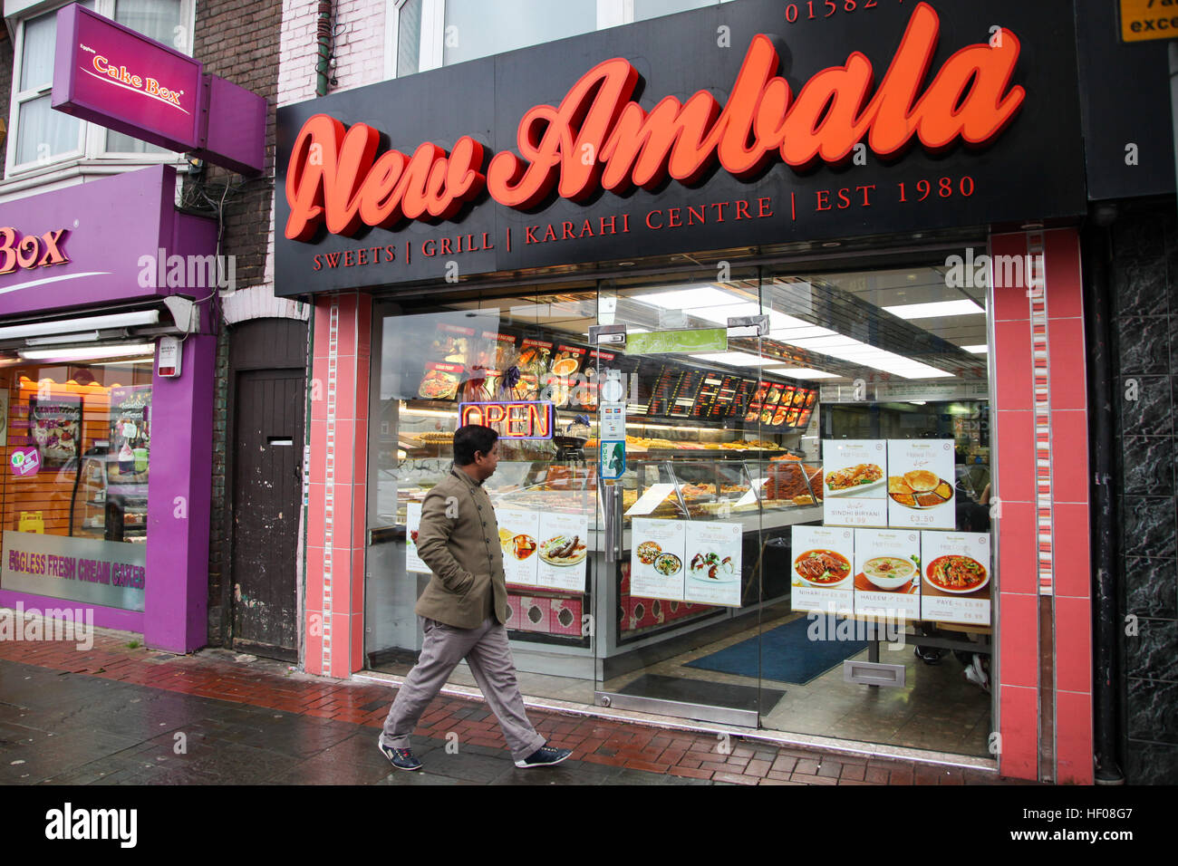 Luton, UK 25 Dec 2016 Shops are open as normal for business on