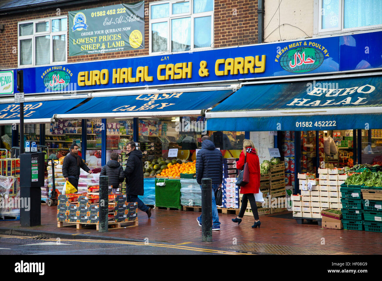 Luton, UK 25 Dec 2016 Shops are open as normal for business on Christmas Day in Bury Park