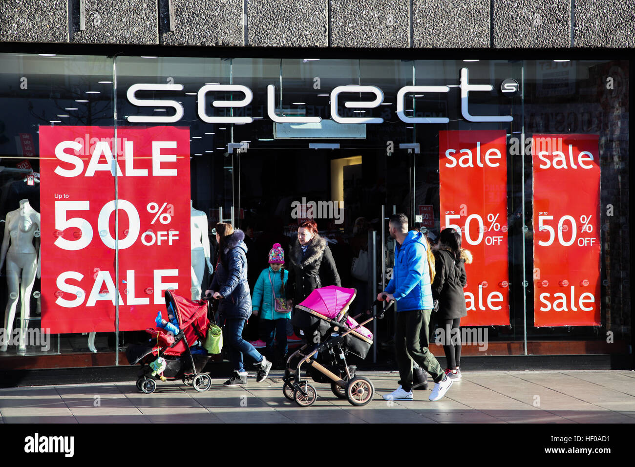 Matalan outlet hires stock photography and images Alamy