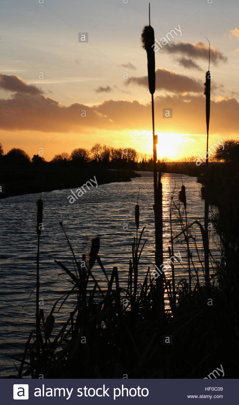 Chesterfield C Near Clayworth Retford Notts Uk 26th Dec 2016 Uk Weather The Sun Sets After A Windy Boxing Day As Its Orange Glow Reflects In The Chesterfield C Near Clayworth Retford Notts Uk 26th Dec 2016 Uk Weather The Sun Sets After A Windy Boxing Day As Its Orange Glow Reflects In The