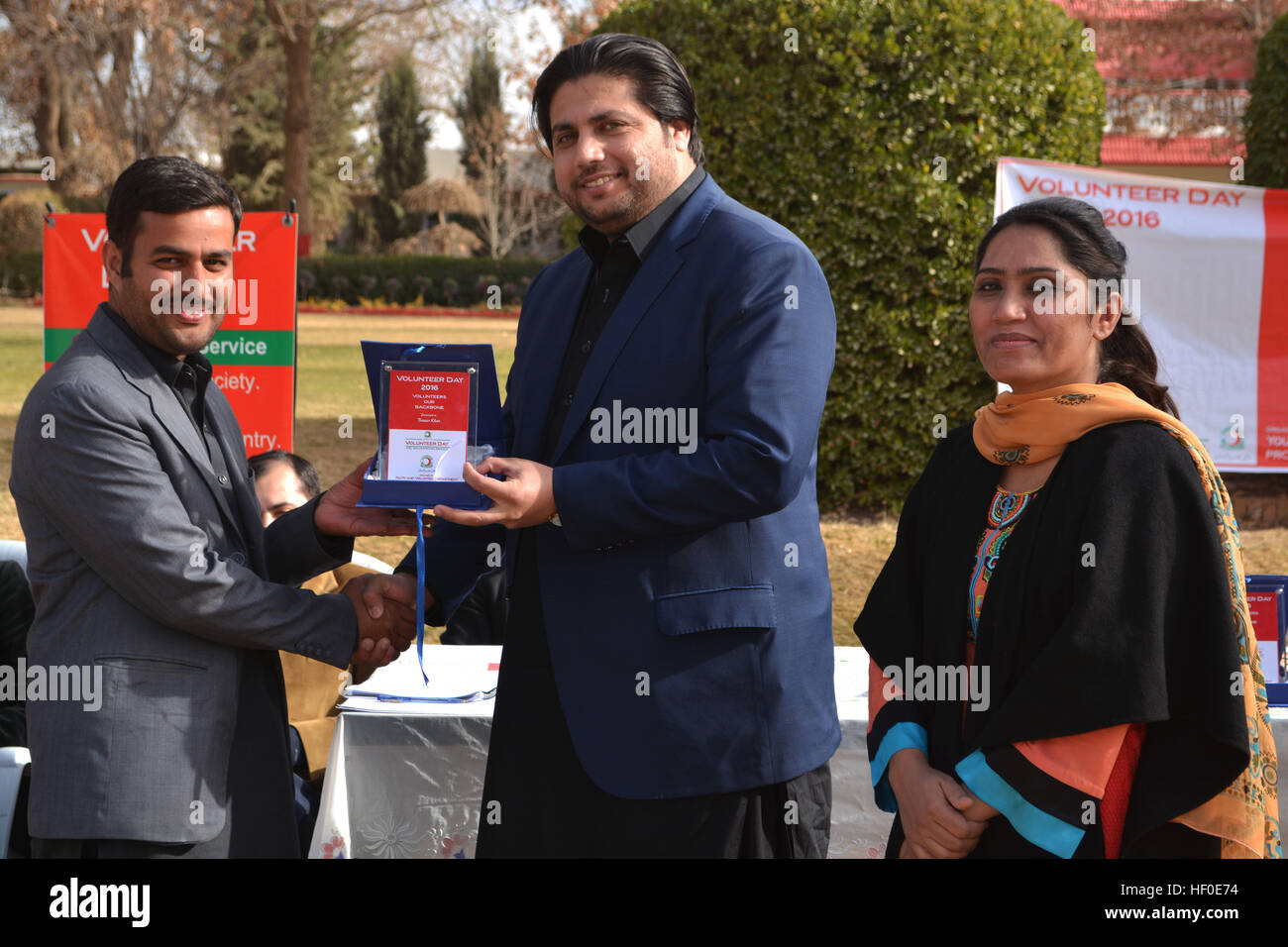 Quetta, Pakistan. 26th Dec, 2016. Secretary Red Crescent Balochistan Dr ...
